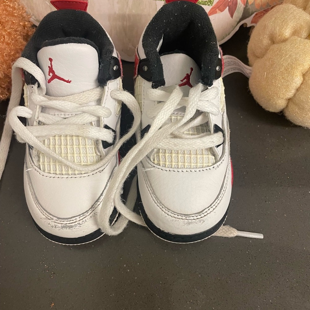 Jordan retro 4
